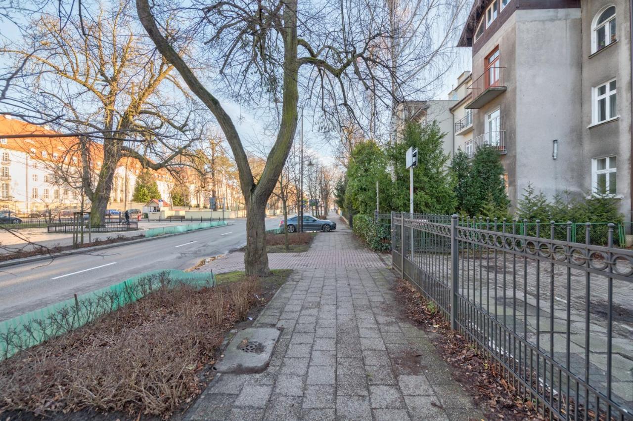 Dom & House - Apartamenty Kamienica Sopocka 150 Metrow Od Plazy Сопот Экстерьер фото